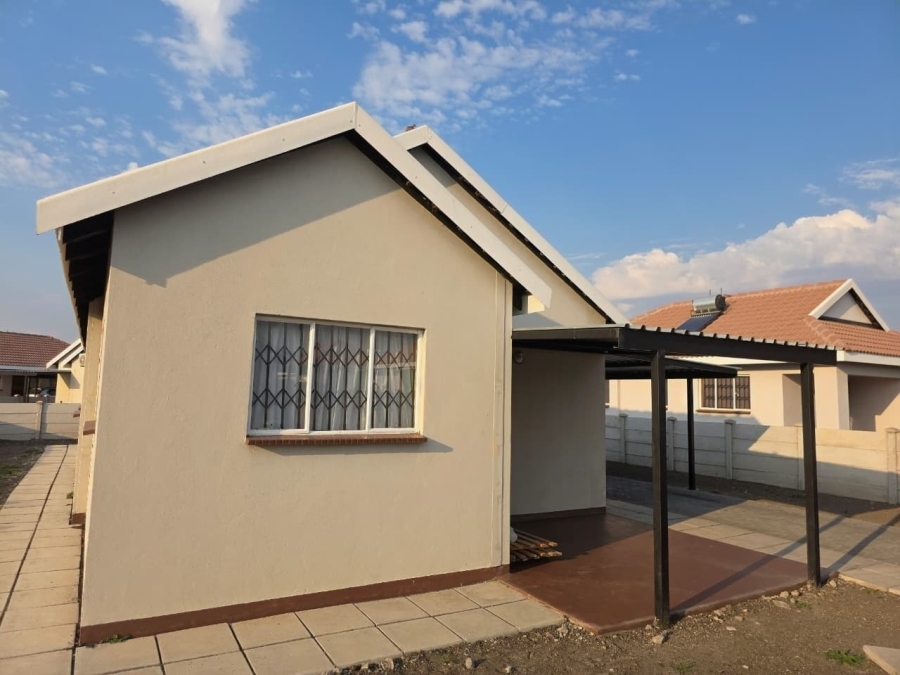 4 Bedroom Property for Sale in Freedom Park North West